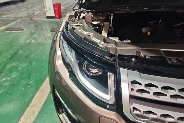 Used Land Rover Range Evoque 2016 2.0T SE PLUS Smart Enjoyment Edition Right Front Headlight