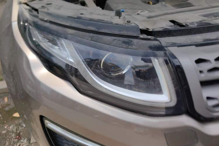 Used Land Rover Range Evoque 2016 2.0T PURE Style Edition Right Front Headlight