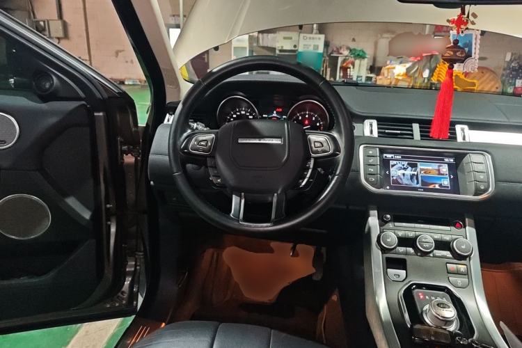 Used Land Rover Range Evoque 2016 2.0T SE PLUS Smart Enjoyment Edition Steering Wheel