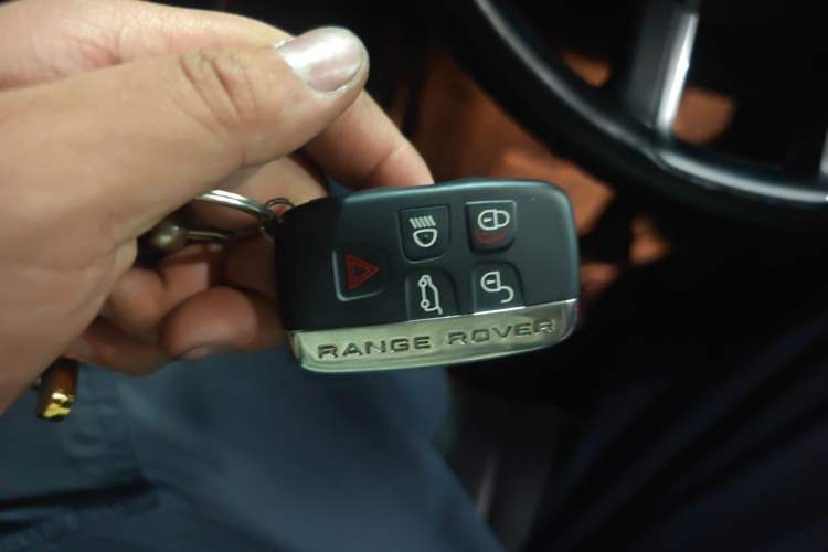 Used Land Rover Range Evoque 2016 2.0T SE Smart Glow Edition Vehicle Key