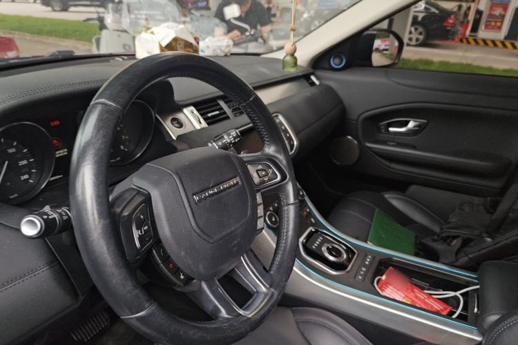 Used Land Rover Range Evoque 2016 2.0T PURE Style Edition Left Front Seat