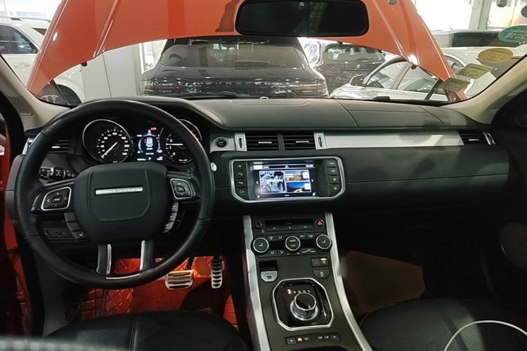 Used Land Rover Range Evoque 2016 2.0T HSE DYNAMIC All-Wheel Drive Edition Center Console