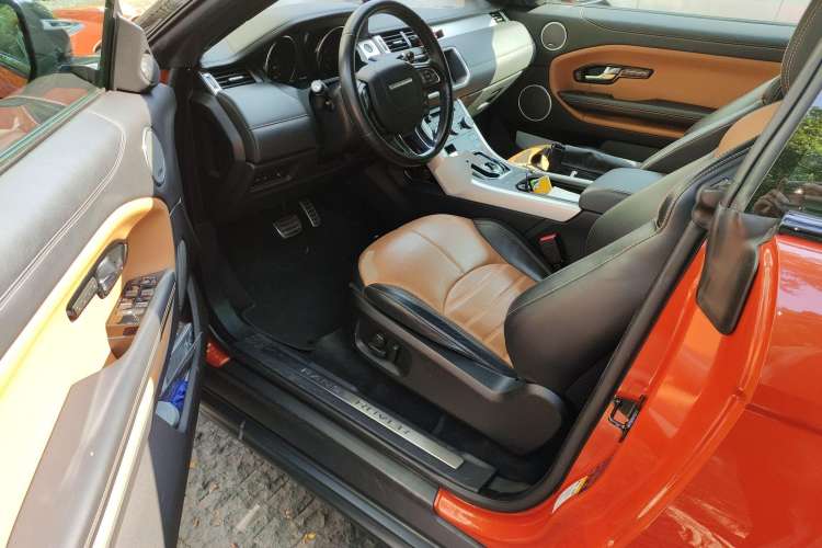 Used Land Rover Range Evoque 2016 2.0T Convertible Driver Seat