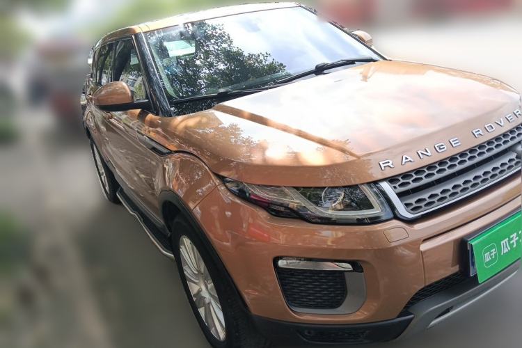 Used Land Rover Range Evoque 2016 2.0T SE Smart Glow Edition Front Right 45 Deg