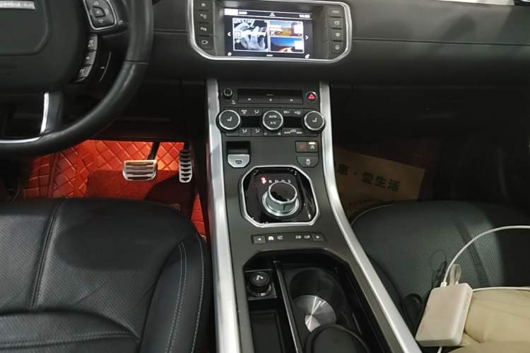 Used Land Rover Range Evoque 2016 2.0T HSE DYNAMIC All-Wheel Drive Edition Gear Lever