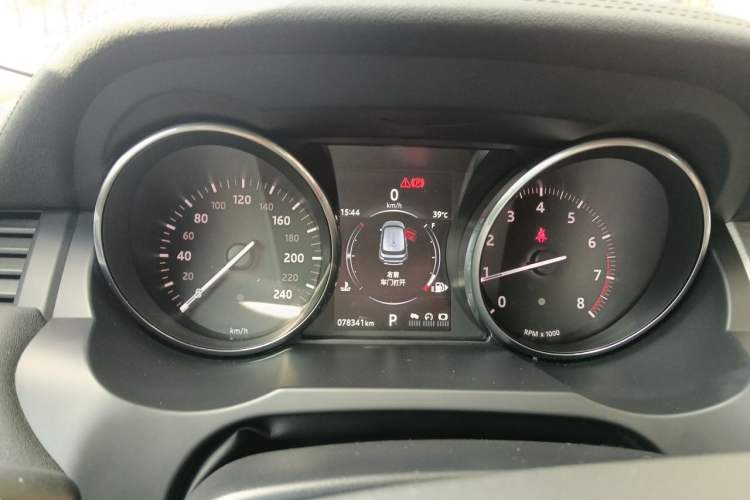Used Land Rover Range Evoque 2016 2.0T SE Smart Glow Edition Instrument Cluster
