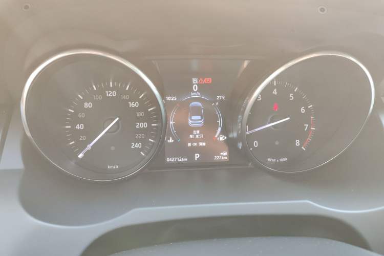 Used Land Rover Range Evoque 2016 2.0T Convertible Instrument Cluster