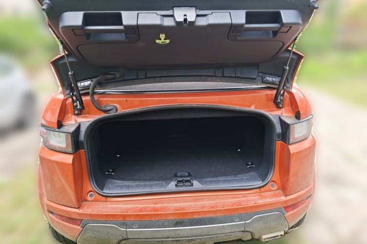 Used Land Rover Range Evoque 2016 2.0T Convertible Trunk