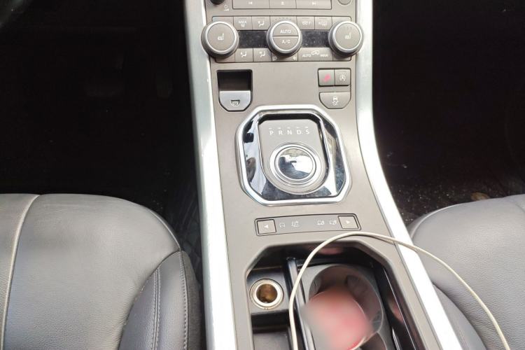 Used Land Rover Range Evoque 2016 2.0T SE Smart Glow Edition Gear Lever