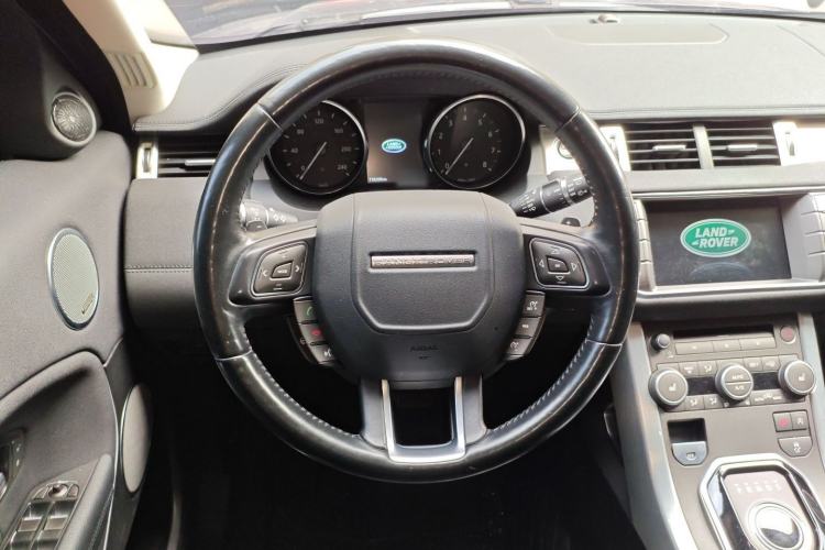 Used Land Rover Range Evoque 2016 2.0T SE Smart Glow Edition Steering Wheel