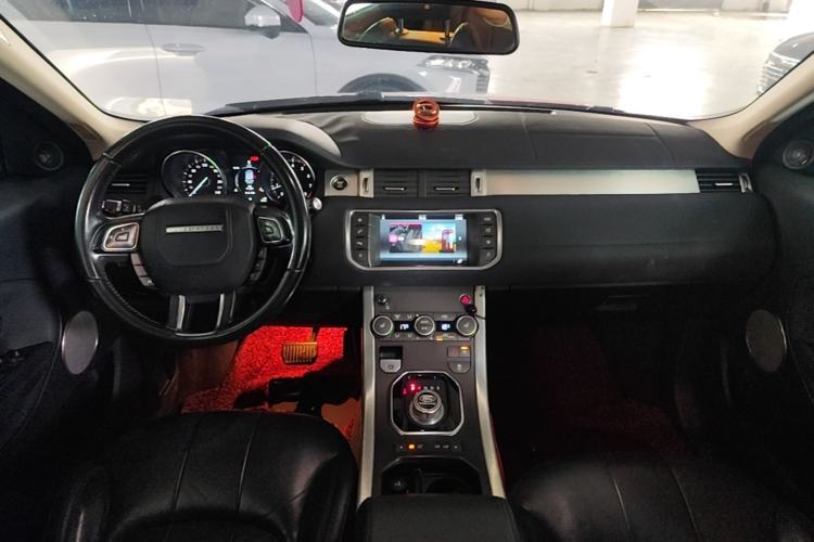 Used Land Rover Range Evoque 2016 2.0T PURE Style Edition Center Console