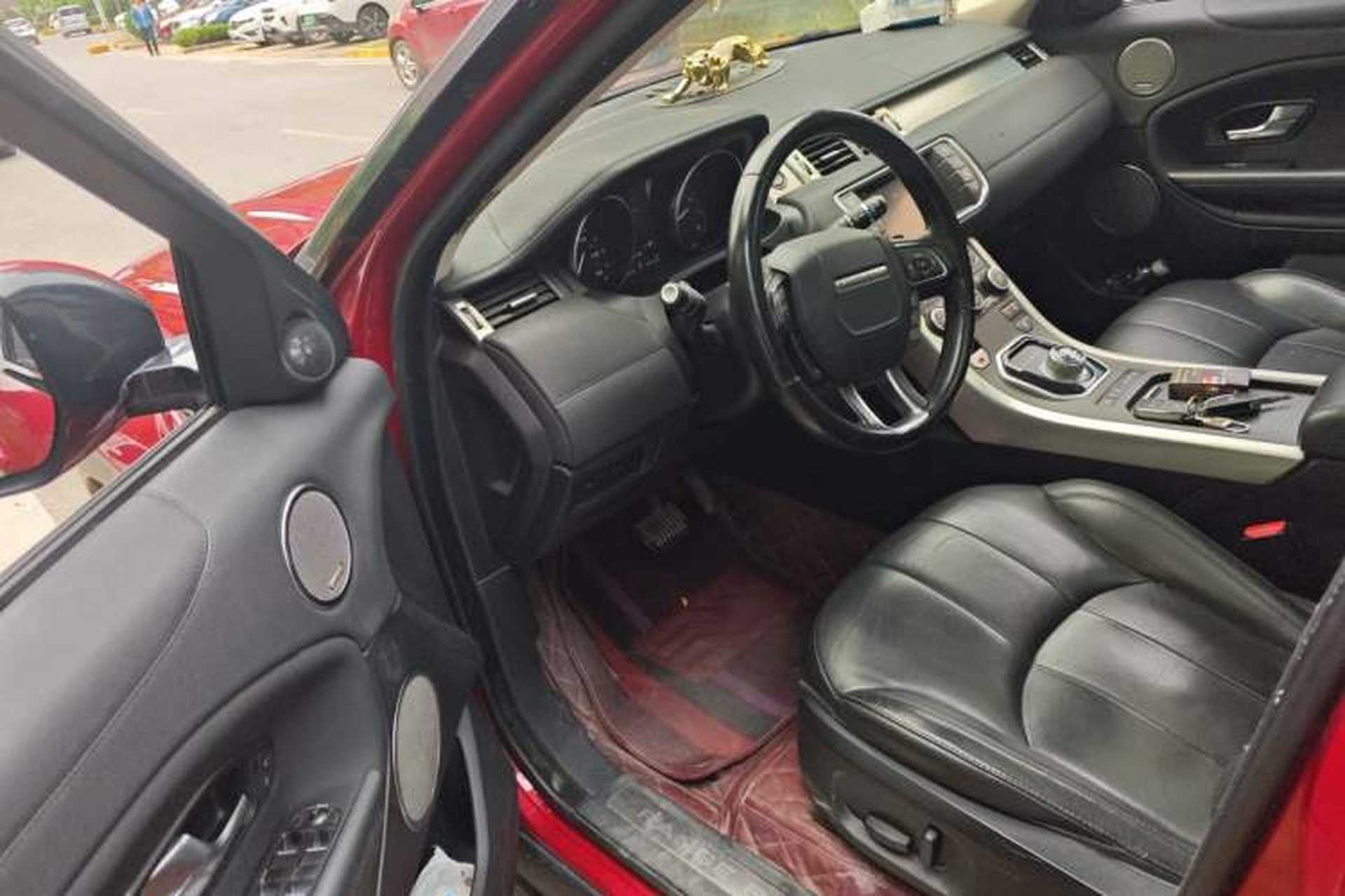 Used Land Rover Range Evoque 2016 2.0T SE Smart Glow Edition Driver Seat