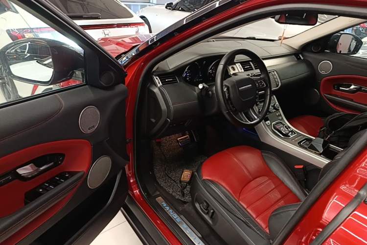 Used Land Rover Range Evoque 2016 2.0T HSE DYNAMIC All-Wheel Drive Edition Driver Seat