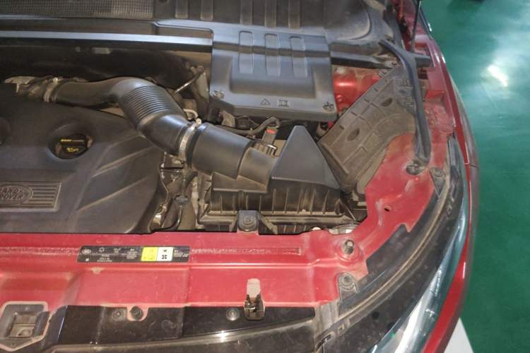 Used Land Rover Range Evoque 2016 2.0T SE PLUS Smart Enjoyment Edition Engine Bay Left