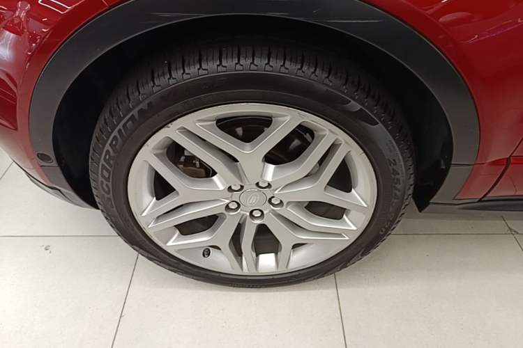 Used Land Rover Range Evoque 2016 2.0T HSE DYNAMIC All-Wheel Drive Edition Left Front Wheel Hub