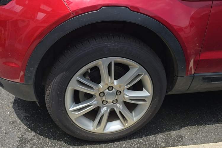 Used Land Rover Range Evoque 2016 2.0T SE PLUS Smart Enjoyment Edition Left Front Wheel Hub