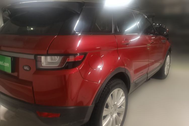 Used Land Rover Range Evoque 2016 2.0T SE Smart Glow Edition Rear Right 45 Deg