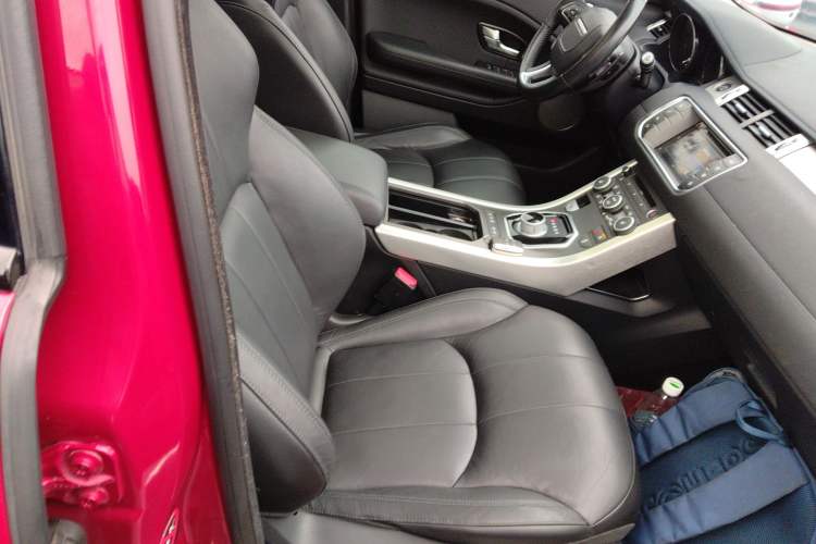 Used Land Rover Range Evoque 2016 2.0T SE Smart Glow Edition Right Front Seat