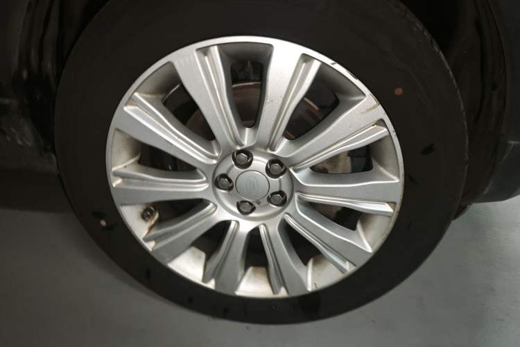 Used Land Rover Range Evoque 2016 2.0T SE PLUS Smart Enjoyment Edition Right Front Wheel Hub
