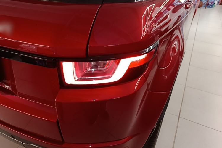 Used Land Rover Range Evoque 2016 2.0T HSE DYNAMIC All-Wheel Drive Edition Right Rear Taillight