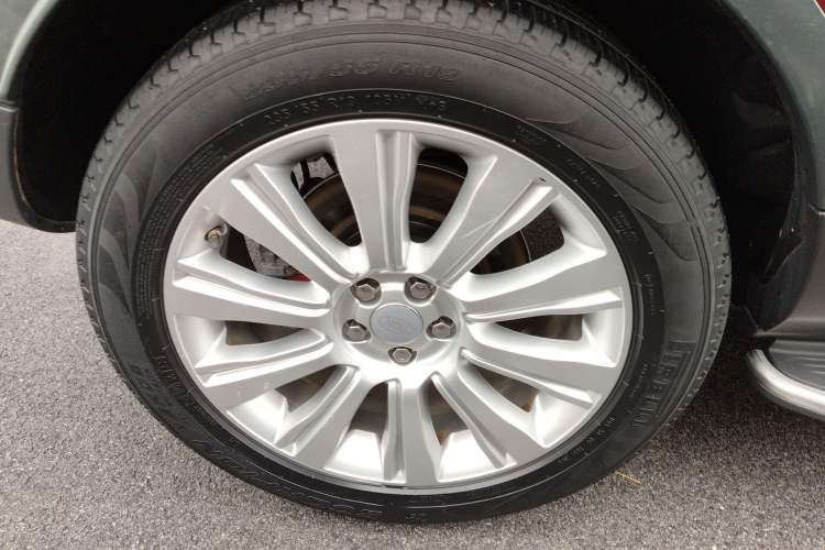 Used Land Rover Range Evoque 2016 2.0T SE Smart Glow Edition Right Rear Wheel Hub