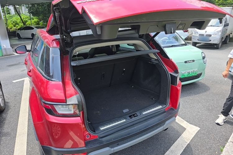 Used Land Rover Range Evoque 2016 2.0T SE PLUS Smart Enjoyment Edition Trunk