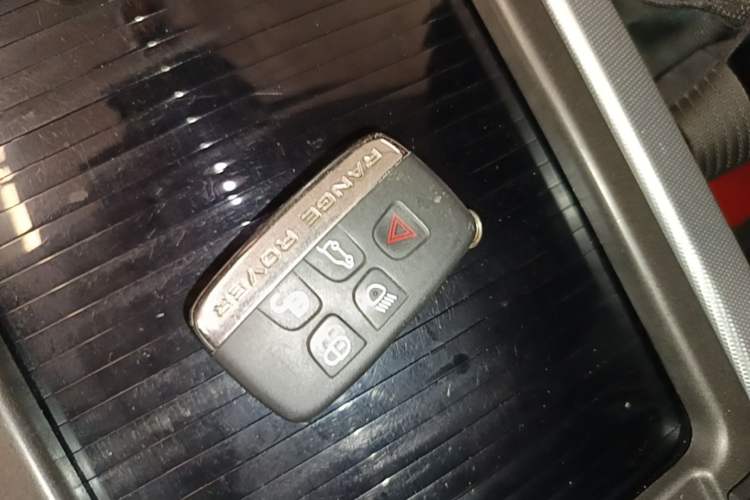 Used Land Rover Range Evoque 2016 2.0T HSE DYNAMIC All-Wheel Drive Edition Vehicle Key