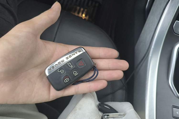 Used Land Rover Range Evoque 2016 2.0T SE Smart Glow Edition Vehicle Key