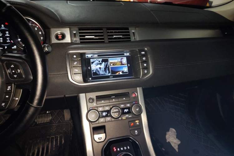 Used Land Rover Range Evoque 2016 2.0T SE PLUS Smart Enjoyment Edition Audio And AC Panel