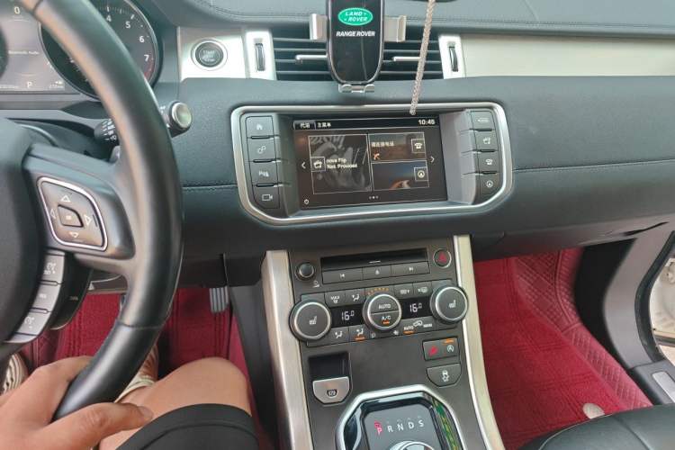 Used Land Rover Range Evoque 2016 2.0T SE Smart Glow Edition Audio And AC Panel