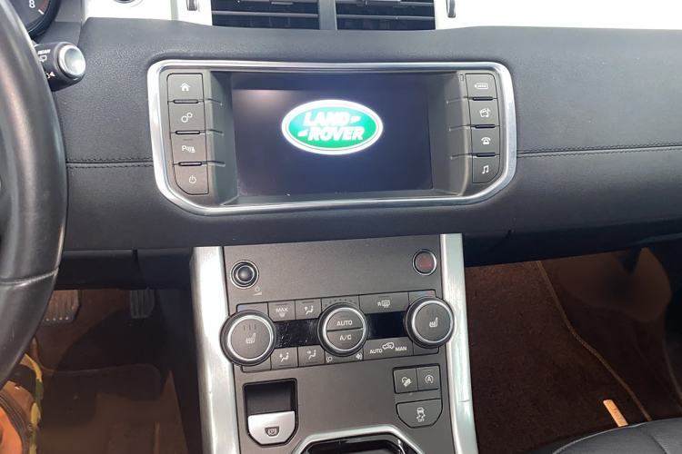 Used Land Rover Range Evoque 2016 2.0T PURE Style Edition Audio And AC Panel