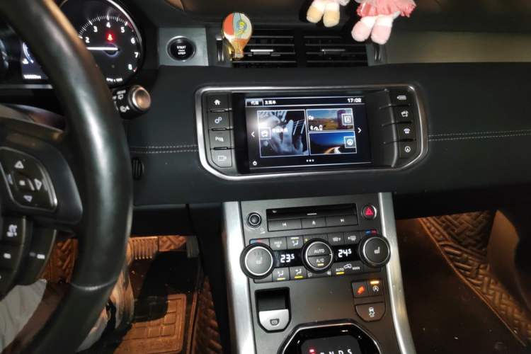 Used Land Rover Range Evoque 2016 2.0T SE PLUS Smart Enjoyment Edition Audio And AC Panel