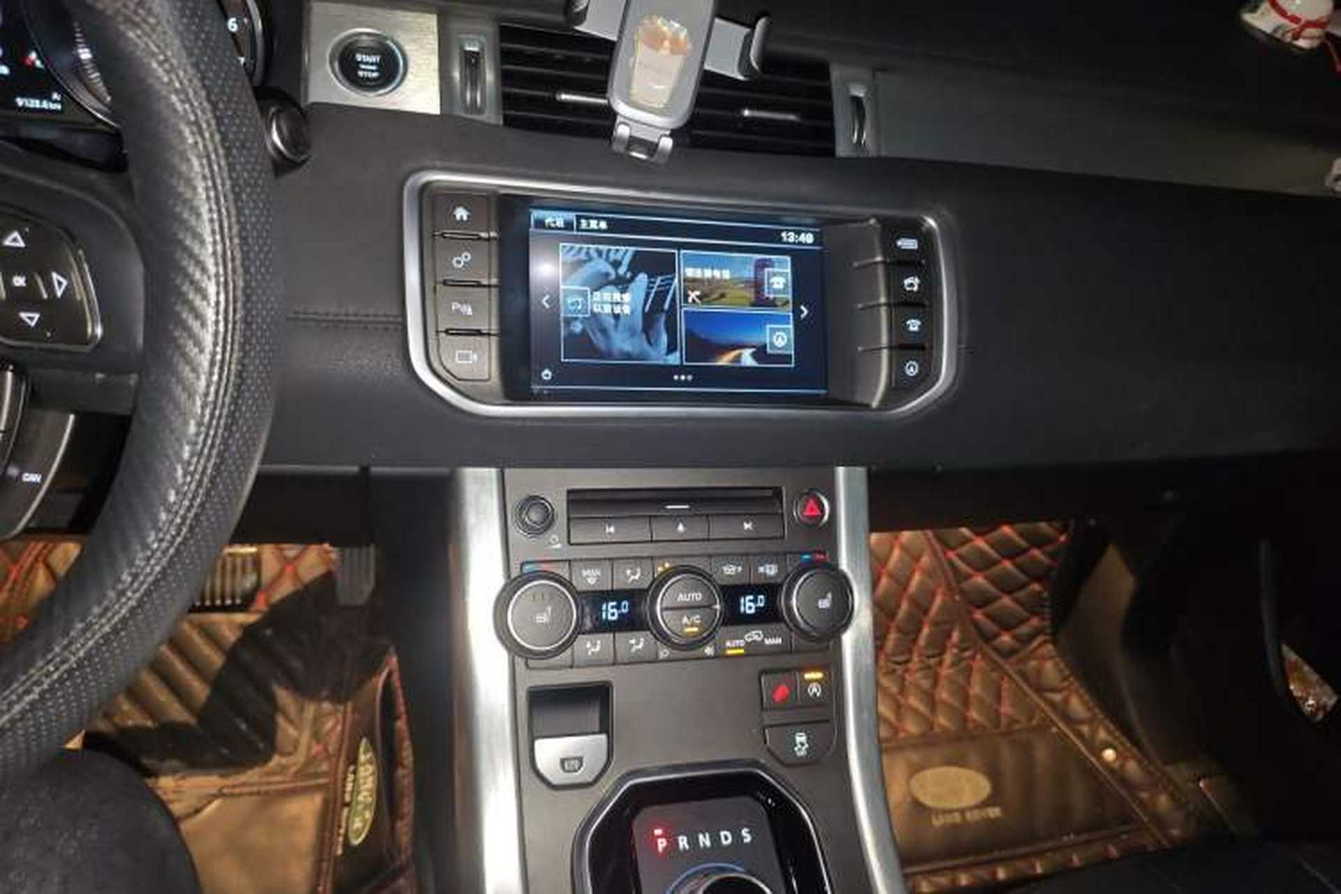 Used Land Rover Range Evoque 2016 2.0T SE Smart Glow Edition Audio And AC Panel