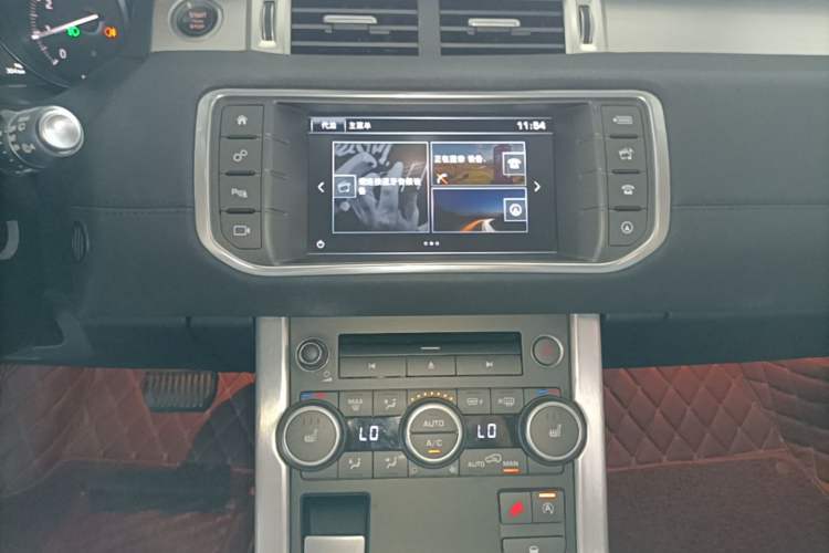 Used Land Rover Range Evoque 2016 2.0T SE Smart Glow Edition Audio And AC Panel