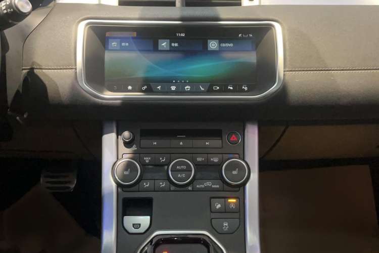 Used Land Rover Range Evoque 2016 2.0T SE PLUS Smart Enjoyment Edition Audio And AC Panel