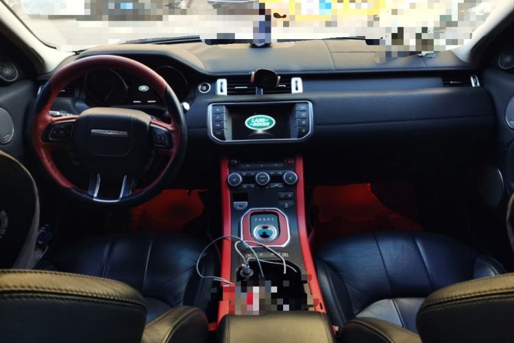 Used Land Rover Range Evoque 2016 2.0T SE Smart Glow Edition Center Console
