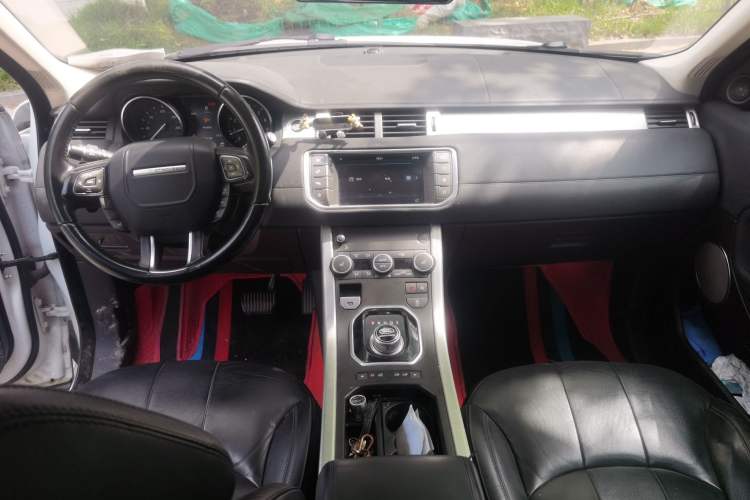 Used Land Rover Range Evoque 2016 2.0T PURE Style Edition Center Console