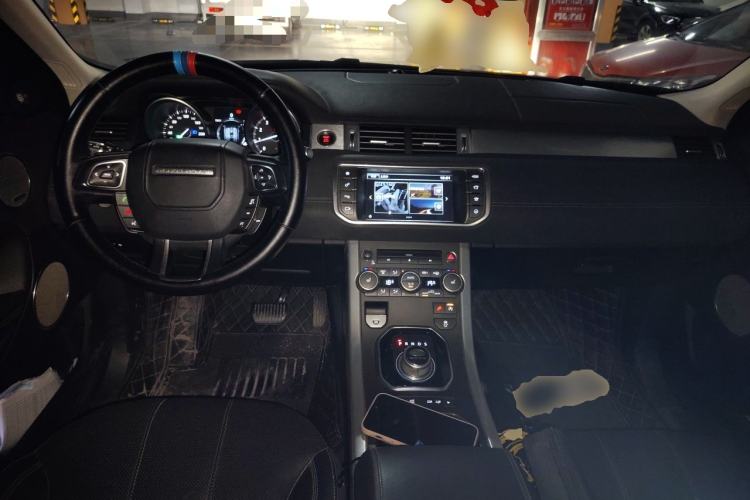 Used Land Rover Range Evoque 2016 2.0T SE PLUS Smart Enjoyment Edition Center Console