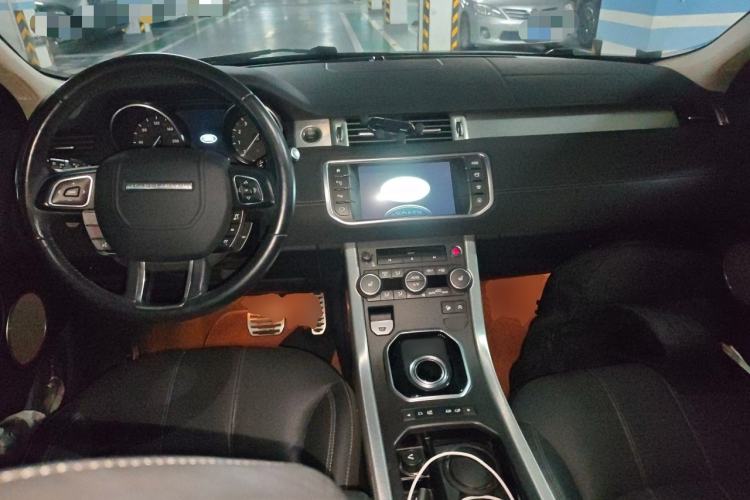 Used Land Rover Range Evoque 2016 2.0T SE PLUS Smart Enjoyment Edition Center Console