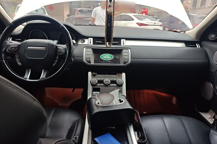 Used Land Rover Range Evoque 2016 2.0T SE PLUS Smart Enjoyment Edition Center Console