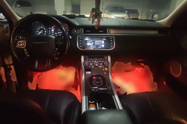 Used Land Rover Range Evoque 2016 2.0T SE PLUS Smart Enjoyment Edition Center Console