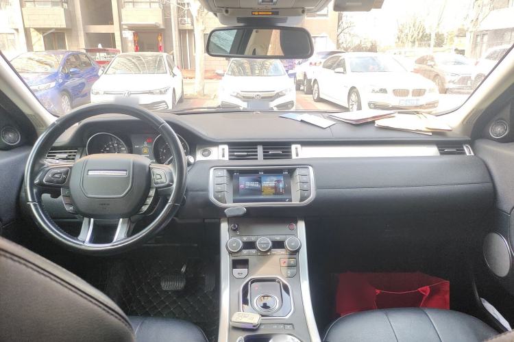 Used Land Rover Range Evoque 2016 2.0T PURE Style Edition Center Console