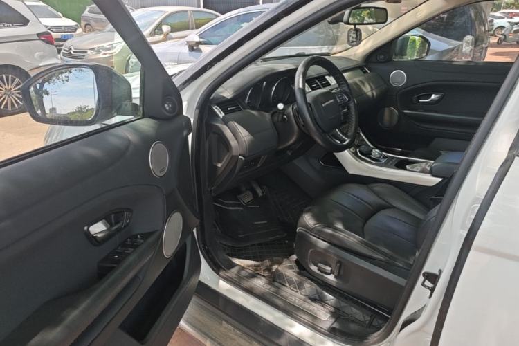 Used Land Rover Range Evoque 2016 2.0T SE Smart Glow Edition Driver Seat