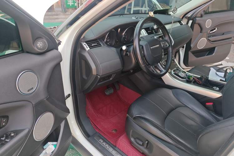 Used Land Rover Range Evoque 2016 2.0T SE Smart Glow Edition Driver Seat