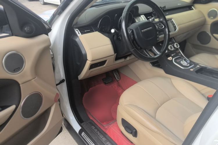 Used Land Rover Range Evoque 2016 2.0T SE Smart Glow Edition Driver Seat
