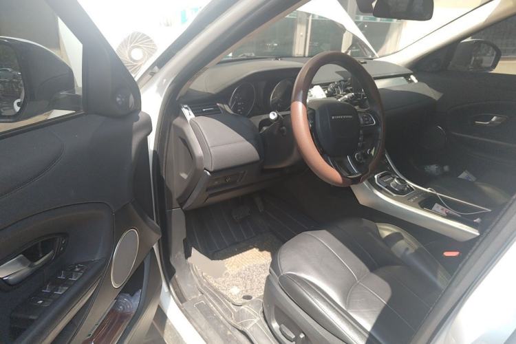 Used Land Rover Range Evoque 2016 2.0T PURE Style Edition Driver Seat