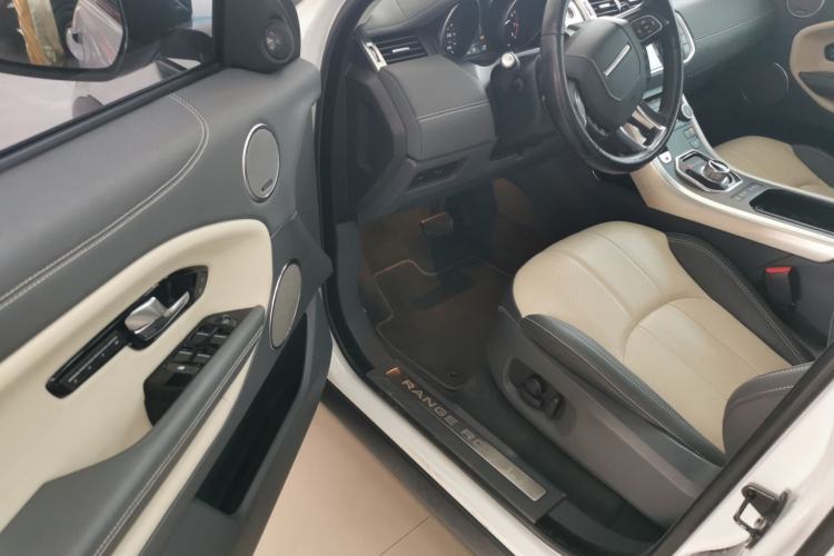 Used Land Rover Range Evoque 2016 2.0T SE PLUS Smart Enjoyment Edition Driver Seat