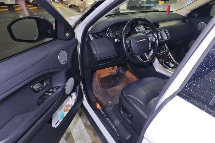 Used Land Rover Range Evoque 2016 2.0T SE Smart Glow Edition Driver Seat
