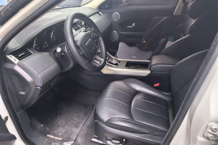 Used Land Rover Range Evoque 2016 2.0T SE Smart Glow Edition Driver Seat