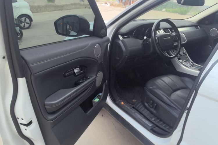 Used Land Rover Range Evoque 2016 2.0T SE PLUS Smart Enjoyment Edition Driver Seat